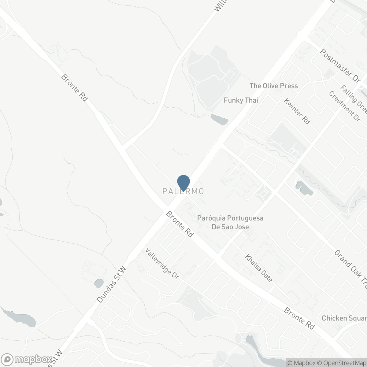 2527 DUNDAS STREET W, Oakville, Ontario L6M 4J4